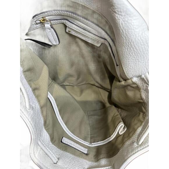 GILI White Leather Women's Shoulder Bag with Tassel Accent - Picture 4 of 9